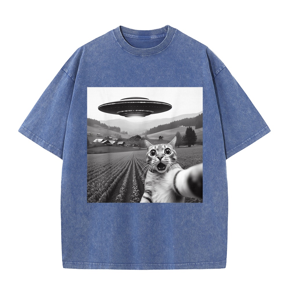 Summer Clothing Canada - Cat Selfie with Alien UFO Funny