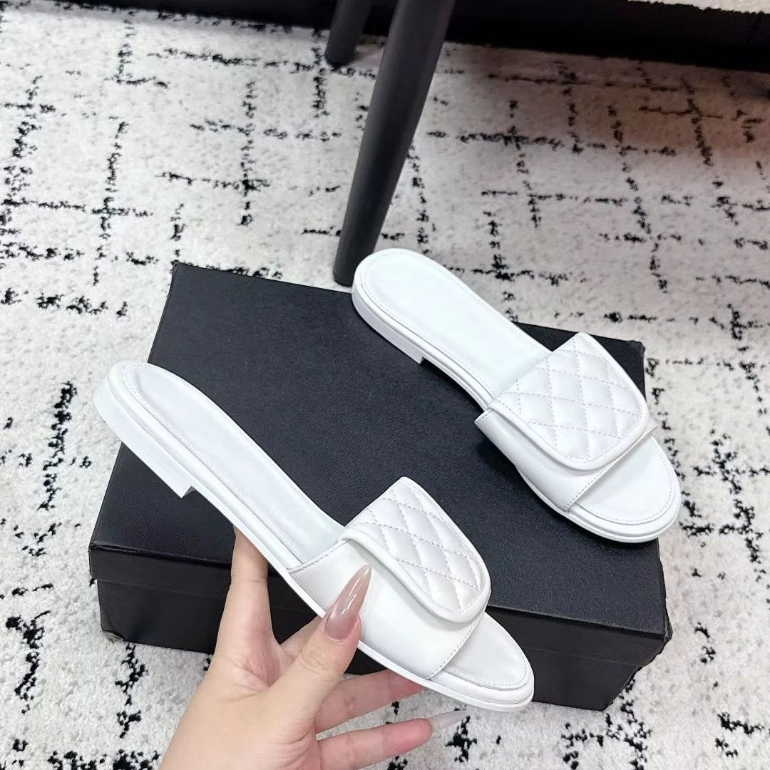 Women White Quilted Slide Sand - Summer Quilt ulasan dan harga